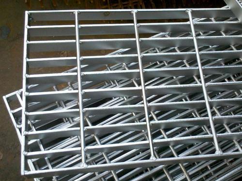 標準壓焊鋼格板