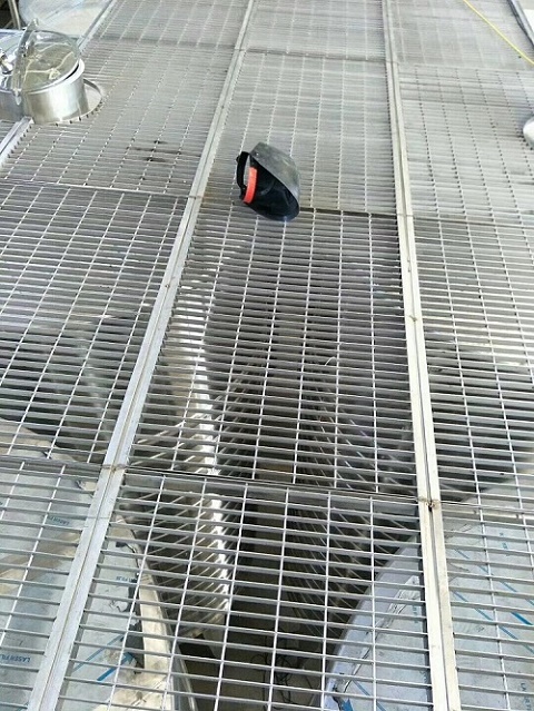 不銹鋼格柵板表面處理