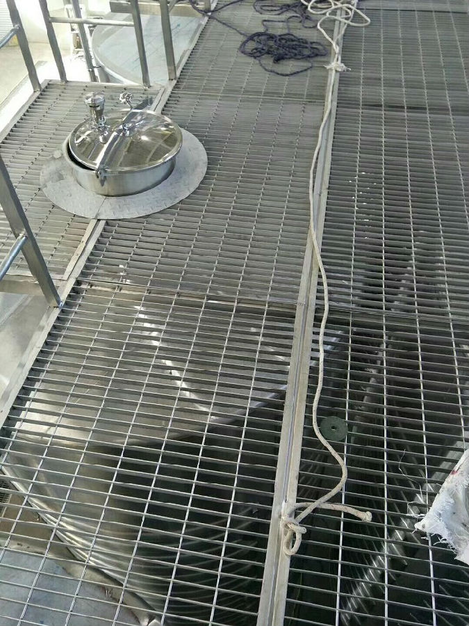 不銹鋼<a href='http://www.xh-th.cn'>格柵板</a>