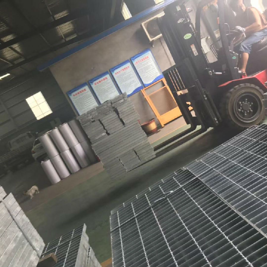 鍍鋅鋼格柵規格