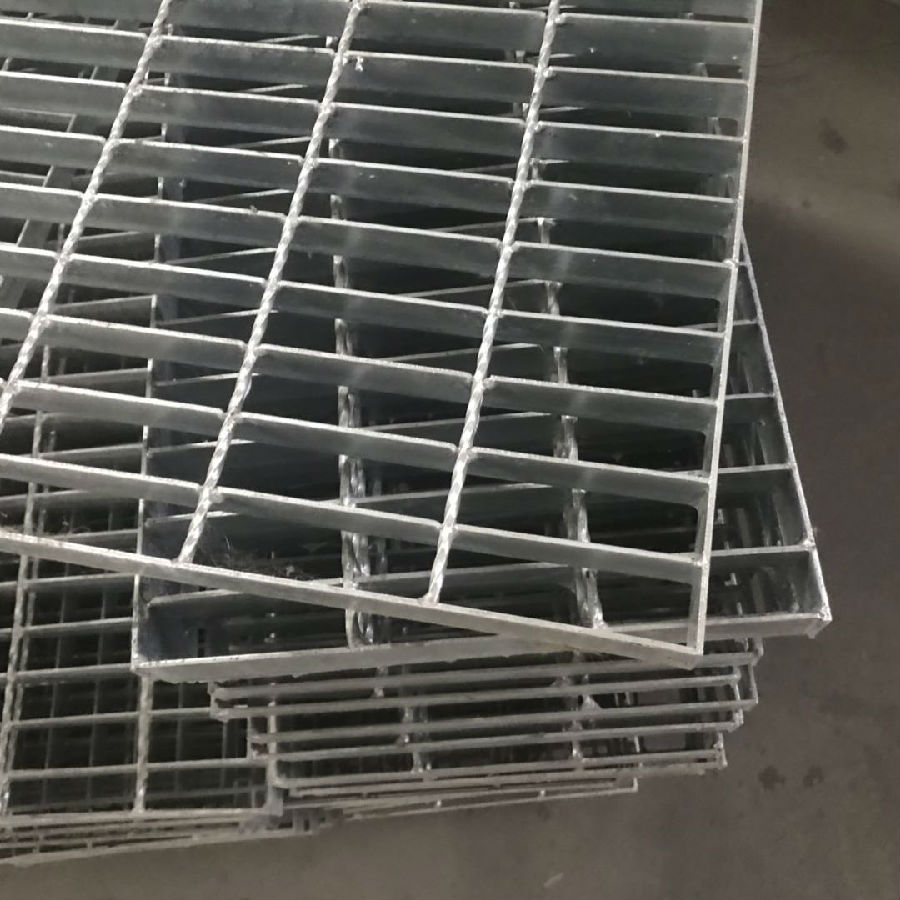 熱浸鍍鋅<a href='http://www.xh-th.cn/ganggeban/'>鋼格板</a> 熱浸鍍鋅鋼格板