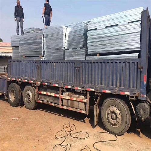 G325平臺鍍鋅鋼格柵板