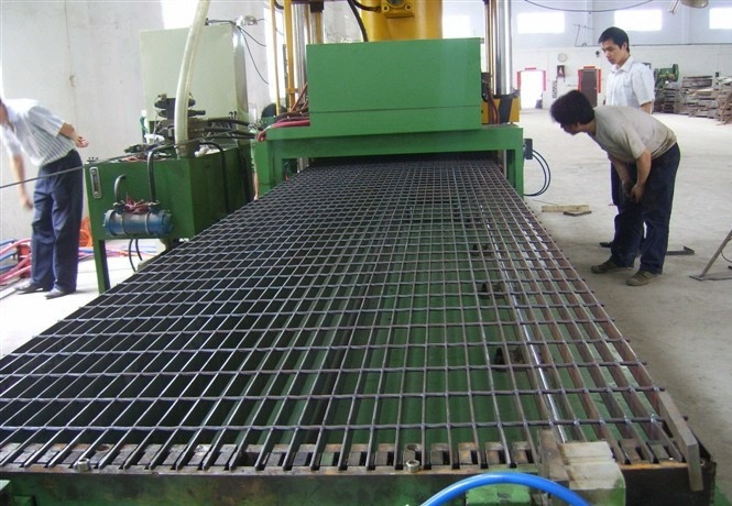 壓焊熱鍍鋅格柵板平臺