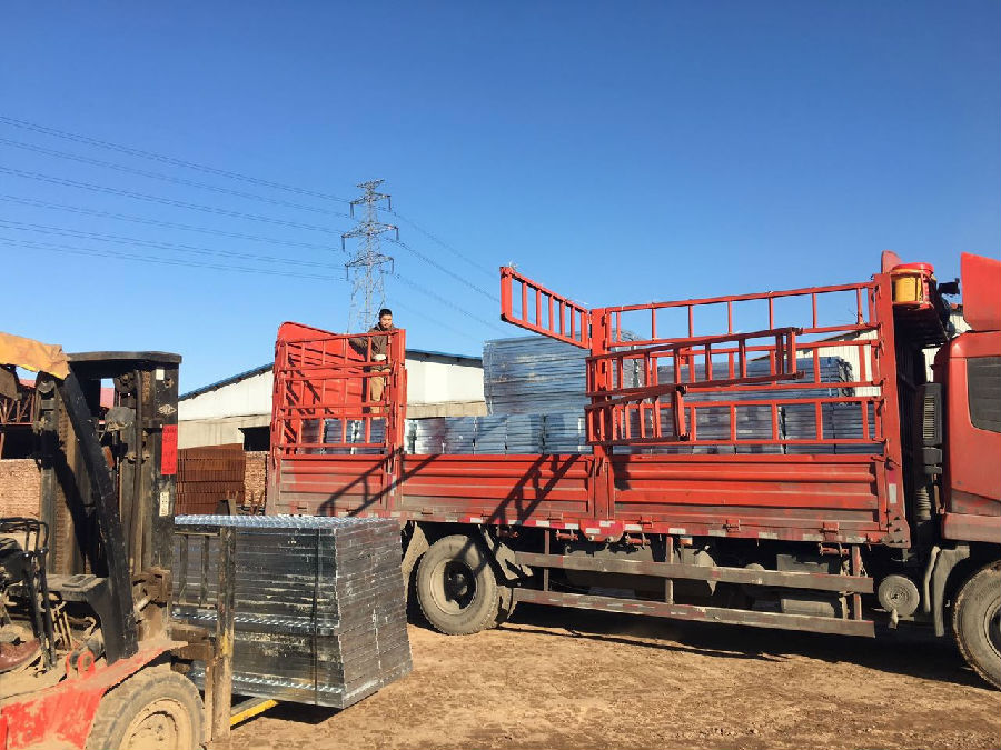 熱鍍鋅鋼格柵蓋板規(guī)格