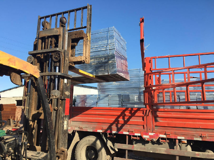 水廠平臺格柵板材質