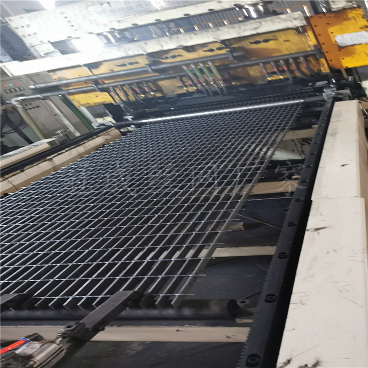 壓焊鍍鋅鋼格板平臺